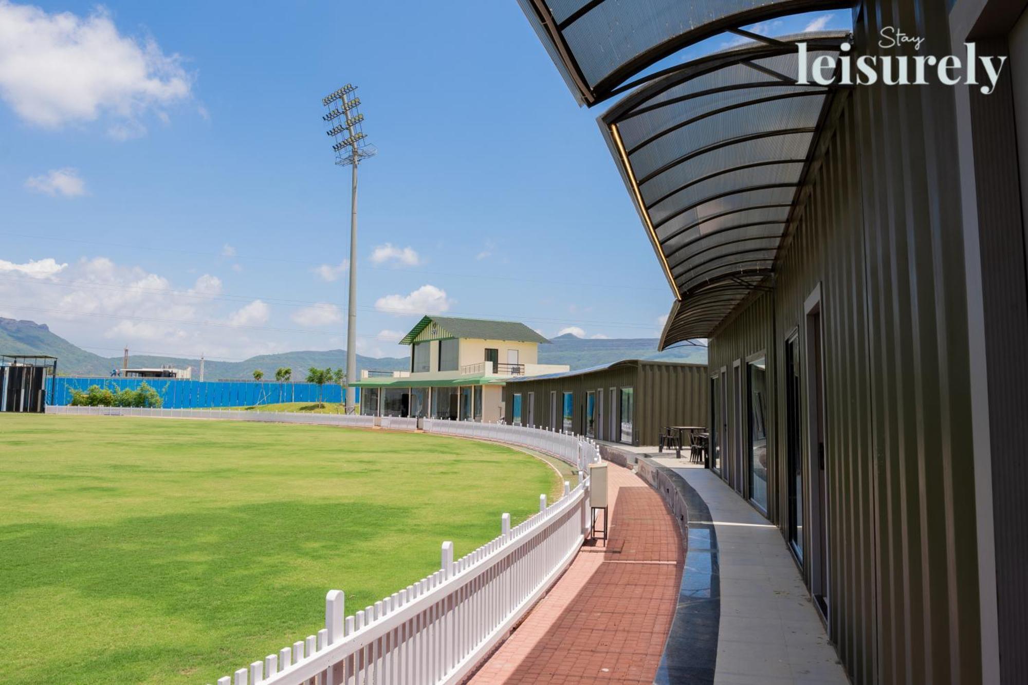 Stay Leisurely - Pavilion By The Hills, Lonavala - Stadium View Rooms Exterior foto